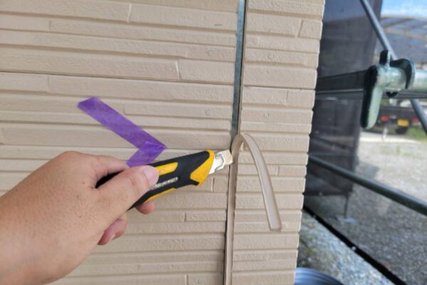 福岡県朝倉市U様①|高圧洗浄・シーリング_シーリング撤去