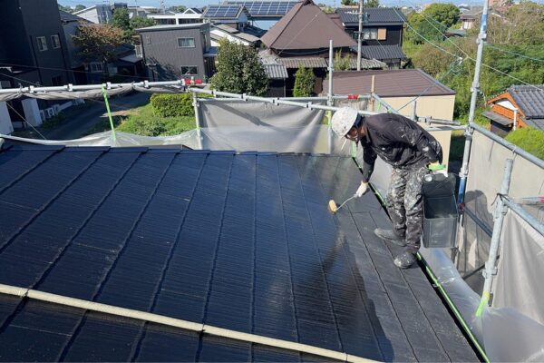 福岡県三潴郡K様|外壁屋根塗装_屋根中塗り