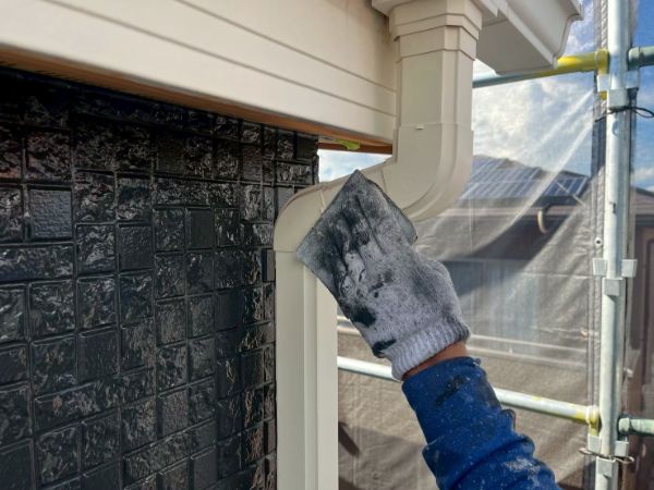 福岡県八女市O様邸-外壁塗装-雨樋清掃1
