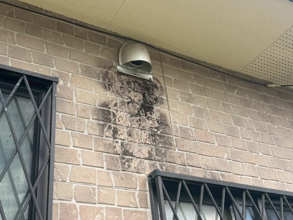 福岡県久留米市S様邸-外壁塗装-換気口汚れ