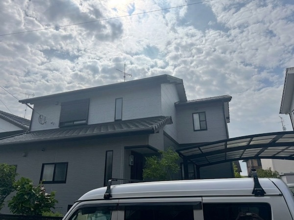 佐賀県佐賀県神埼市O様邸-外壁付帯部塗装-施工前1グレー補正